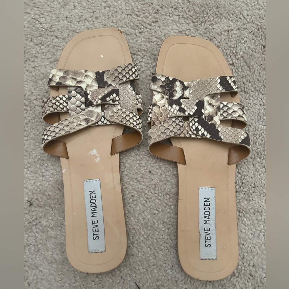 Steve Madden Slides - Picture 2 of 3